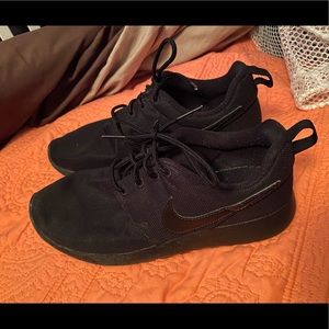 Black Nike